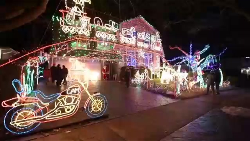 Burlington Christmas House Tour 2022 Burlington Christmas Display House Owner Dies After Inspecting Home | Watch  News Videos Online