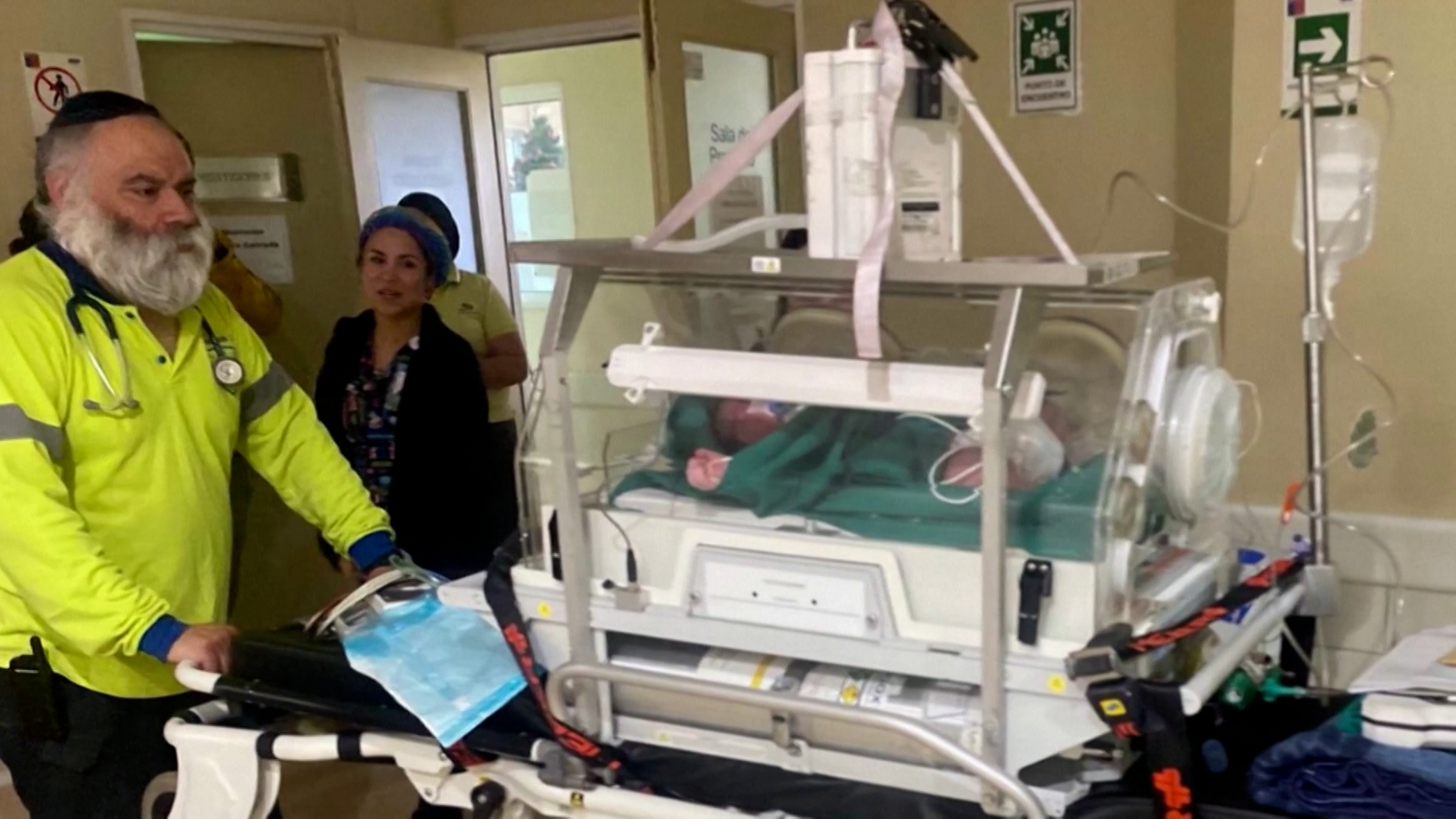 Chile's largest baby? Newborn weighs in at 7 kg | Watch News Videos Online